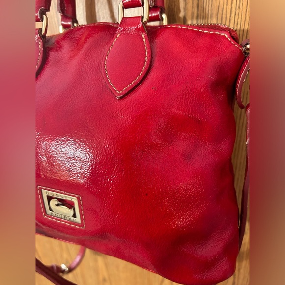 Dooney & Bourke Dillen Satchel Limited Edition Red Holiday Bag - Picture 7 of 14